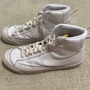 Nike high top women’s blazer